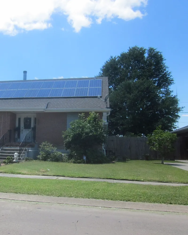 Vivienda de Marta y Javier con paneles solares